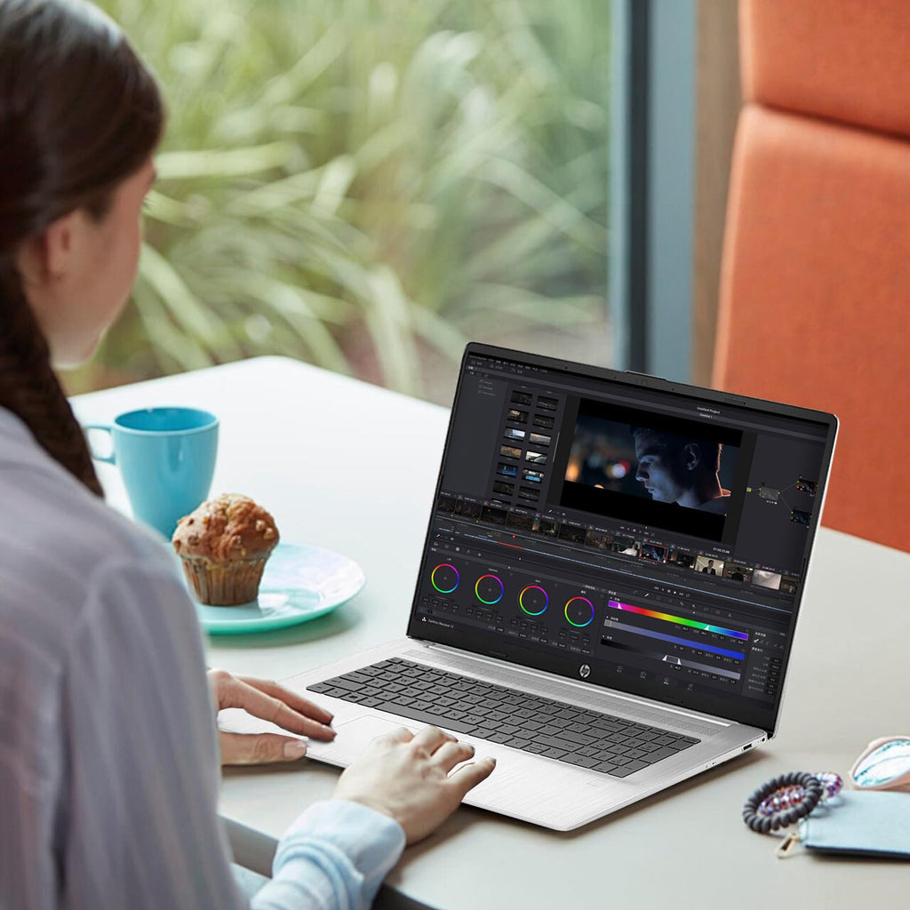 17.3 Inch Touchscreen Laptop I45754