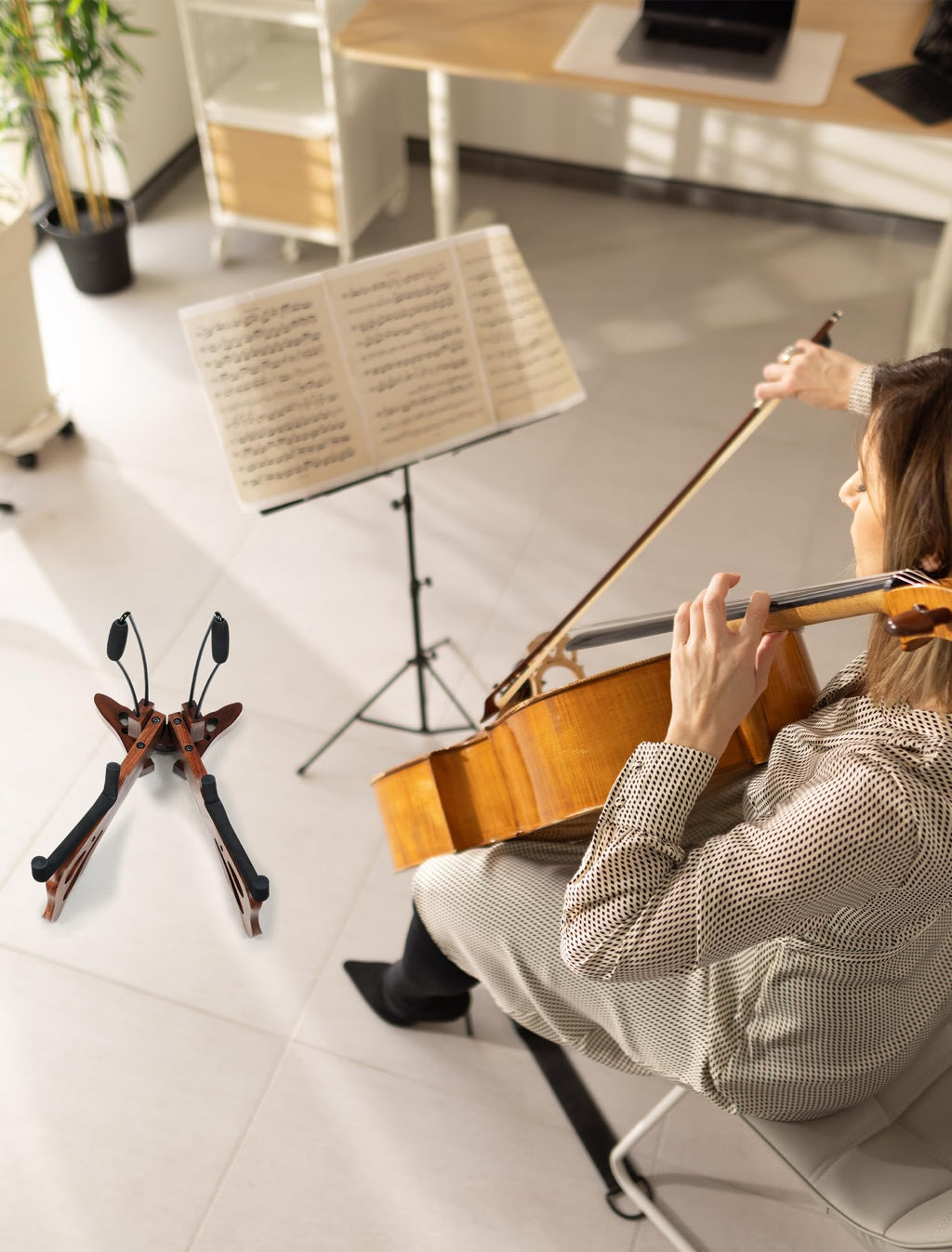 Walnut Cello Stand with Bow Holder G1369
