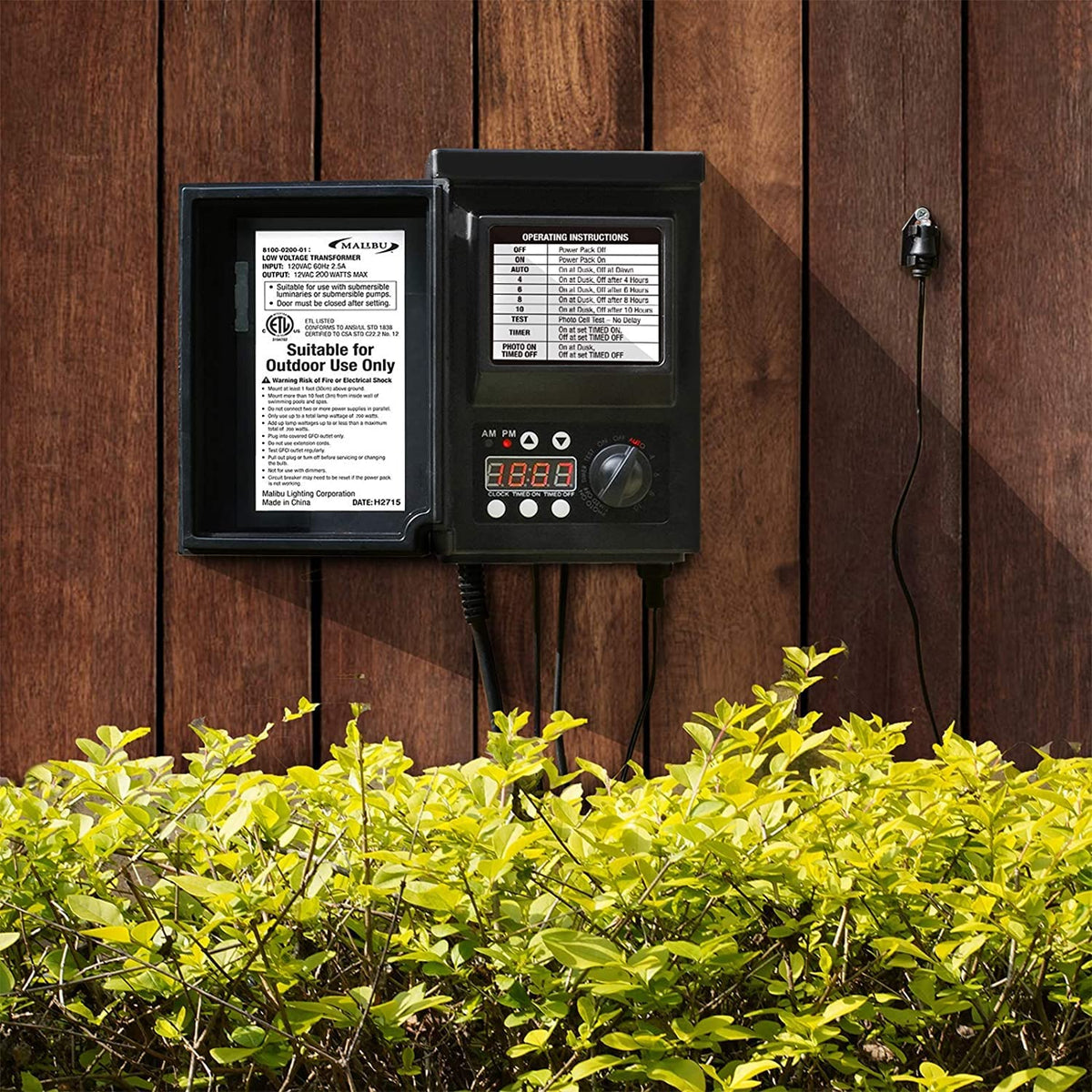 200 Watt Low Voltage Landscape Lighting Transformer T99582